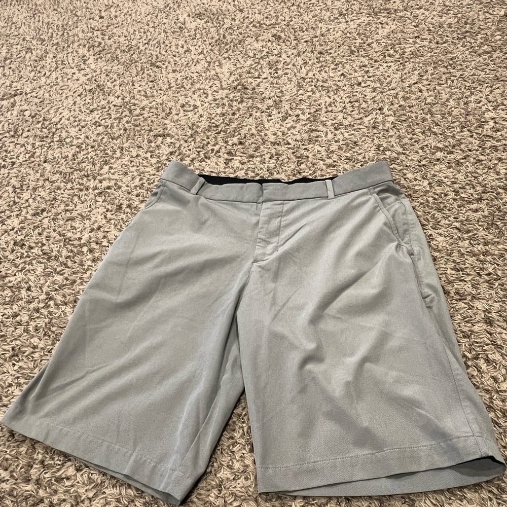 Nike Golf Men's Light Gray Flat Front Shorts